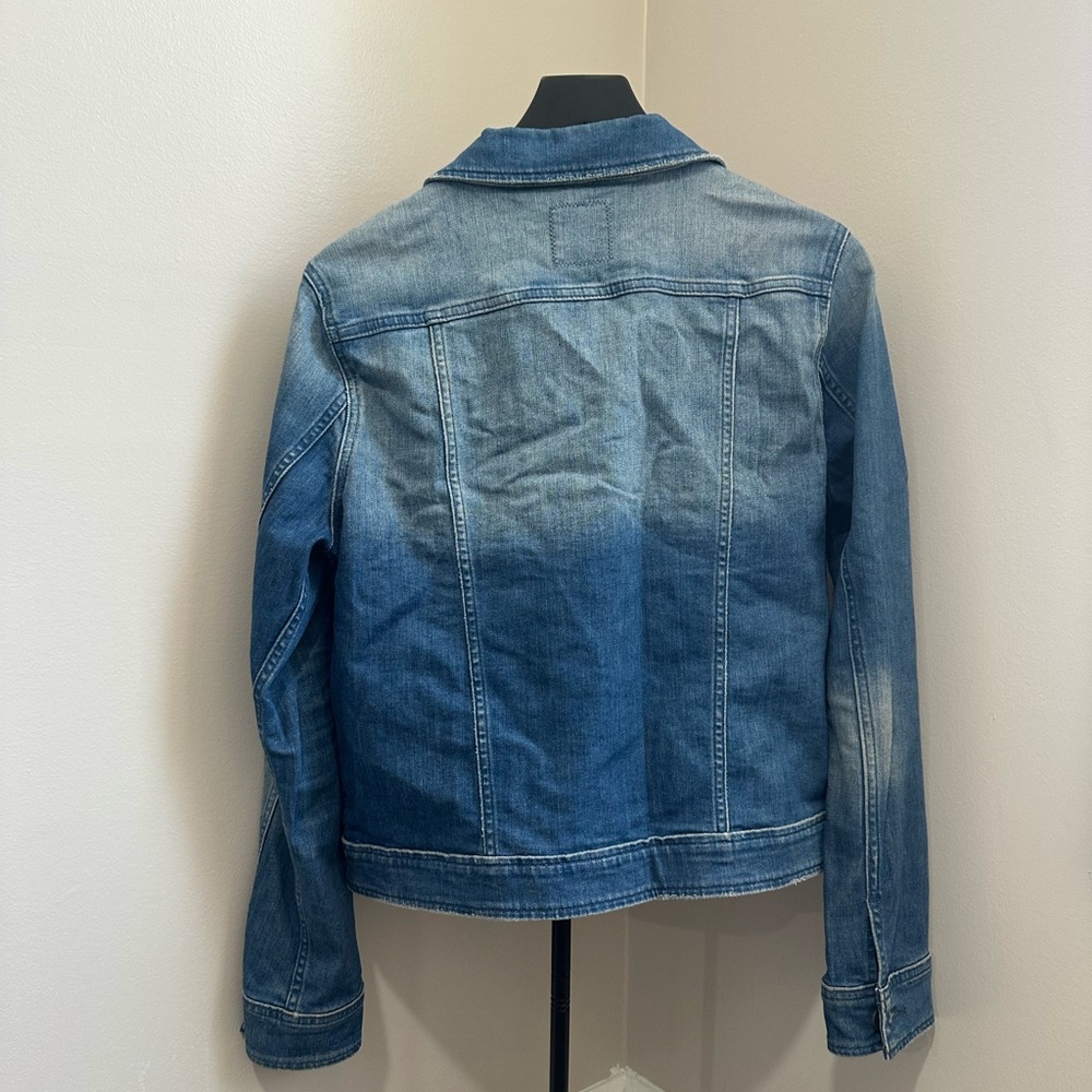 Vineyard Vines Faded Blue Denim Jacket - Women's - Picture 3 of 11
